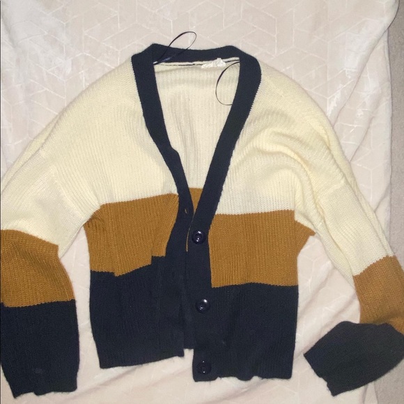 Cardigans - Picture 3 of 3